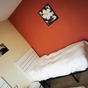 Residencial Duquesa 2049 Apartamento