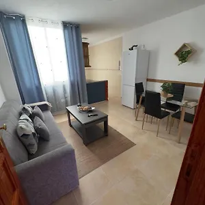https://acogedor-piso-en-san-cristobal-de-la-laguna.tenerifehoteles.net